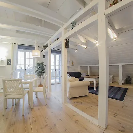 3 City - Emily Apartament *
